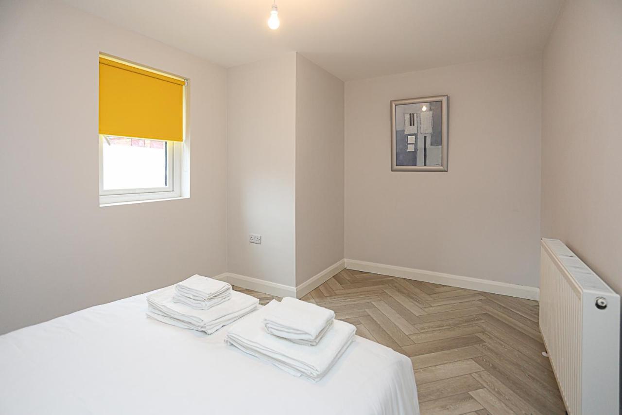 No1 Luxury Service Apartments Белфаст Екстериор снимка