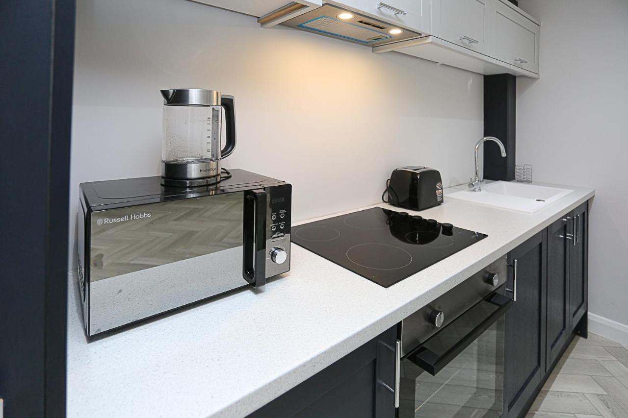 No1 Luxury Service Apartments Белфаст Екстериор снимка