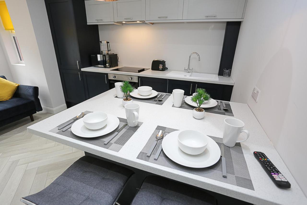 No1 Luxury Service Apartments Белфаст Екстериор снимка